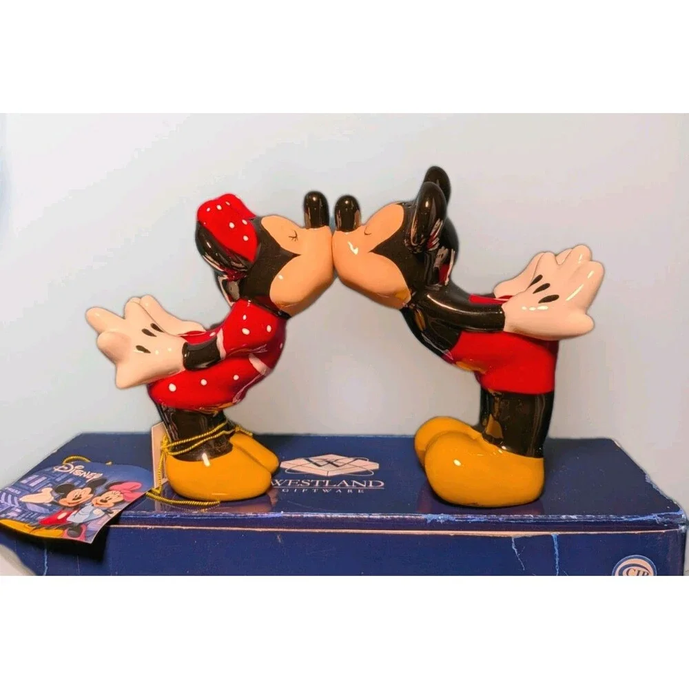 Disney shakers magnetic